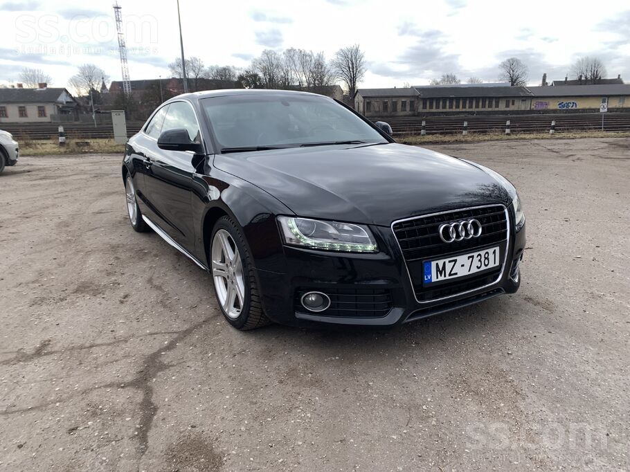 Audi Pārdodu koptu Audi A5 quattro, rūpnīcas S-Line. La