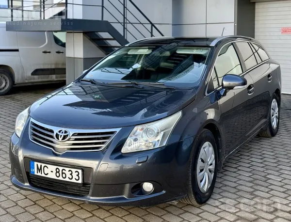 Toyota Toyota Avensis 2.0L, 93kw dīzelis ar 6pak. Manuālo