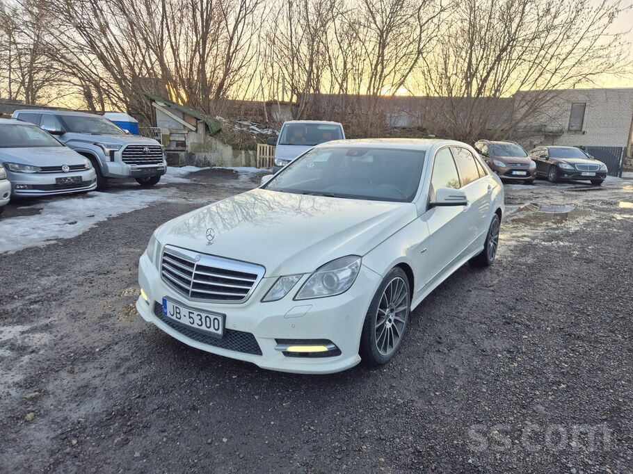 Mercedes Mercedes Benz E200 2.2l dīzelis. 100kw