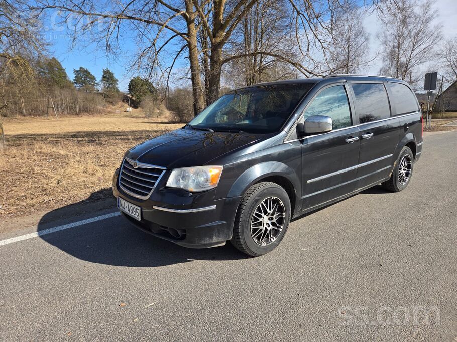 Chrysler Tā kā netiek lietots, tiek pārdots Chrysler Grand 