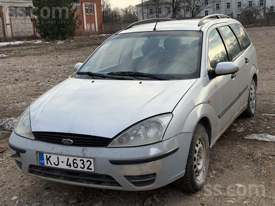 Машина в нормальном состоянии , едет , дырок и ржавчины нет , налог оплачен