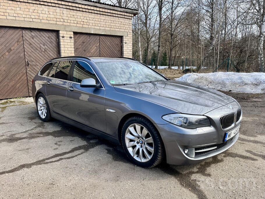 BMW Pārdodu koptu BMW 530d (3.0 dīzelis, 180 kW). Auto