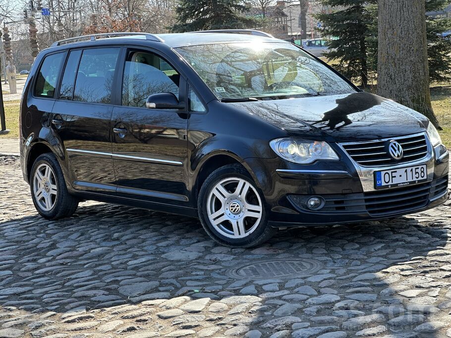 Volkswagen Pārdodu Volkswagen Touran, 2.0tdi, 7 vietas. Izzie