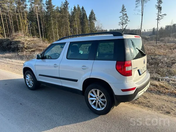 Škoda Yeti ar uzticamu 2.0 l dīzeļdzinēju un manuālo ātrumkārbu. 
Auto iegā