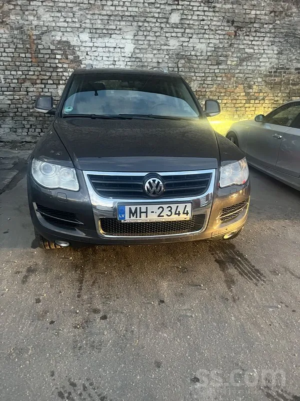 Volkswagen VW Touareg, 3.0 дизель, автомат, 176kw.