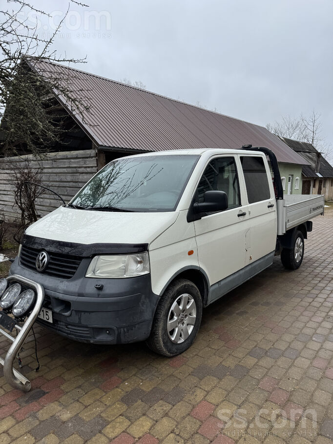 Volkswagen Pārdod pilnpiedziņas Volkswagen Transporter kravas