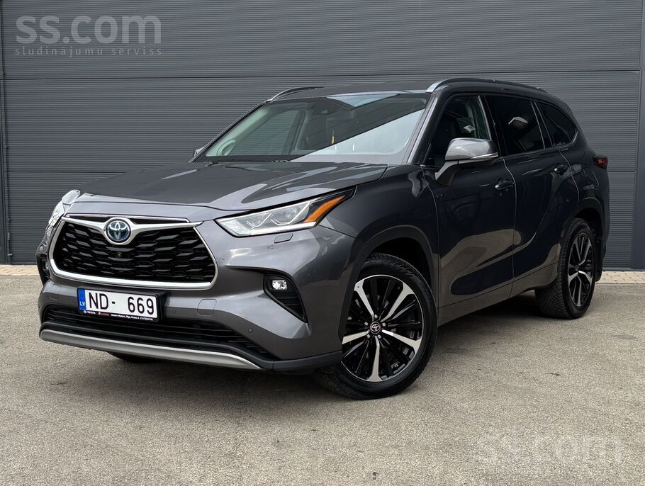 Toyota Highlander Premium 2022 perfekts stāvoklis, pilna komplektācija.
