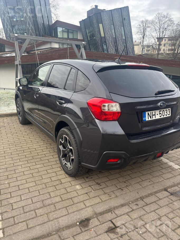 2.0 benzīns 110kw, Automāts. No ekstrām jāmin tādās kā Klimatkontrole, Borta