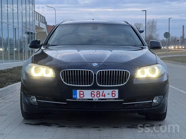 BMW BMW F11