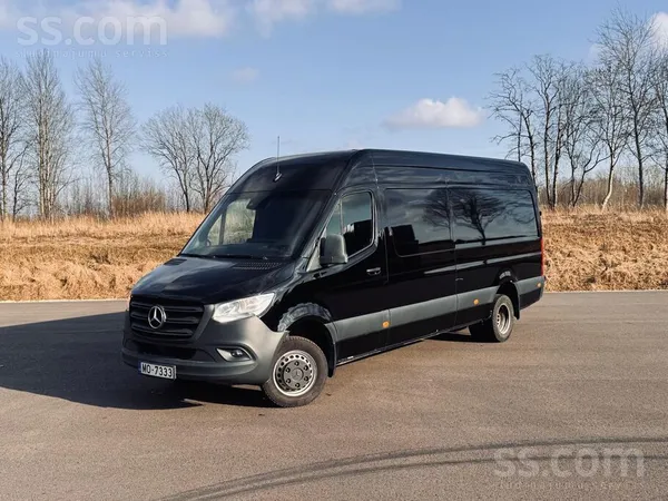 Mercedes AS "Cēsu alus" pārdod Mercedes-Benz Sprinter. 