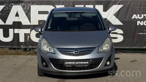 Opel Opel Corsa labā tehniskā un vizuālā stāvoklī. 55Kw