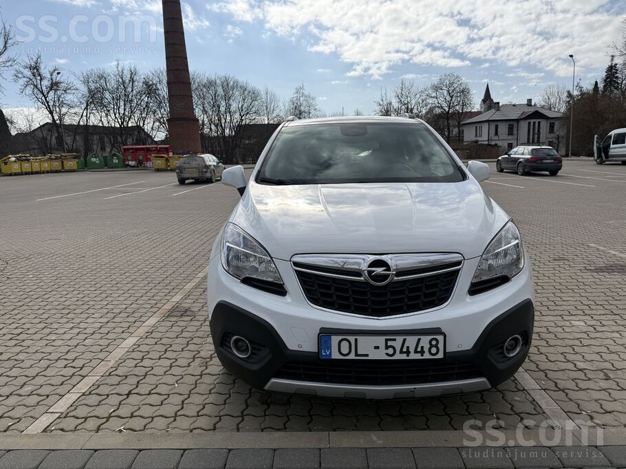 Auto tikko no Vacijas, 
pieregistrets - izieta tehniska apskate, 
1.7 dize