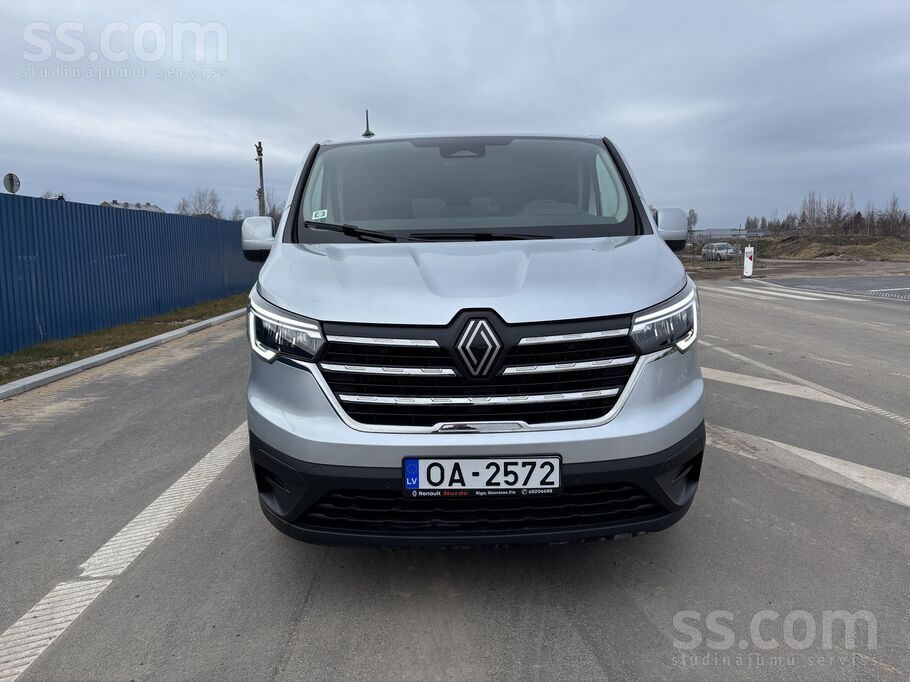 Latvijā pie oficiālā Renault dīlera Sia Norde iegādāts un apkalopts 8 vietīg