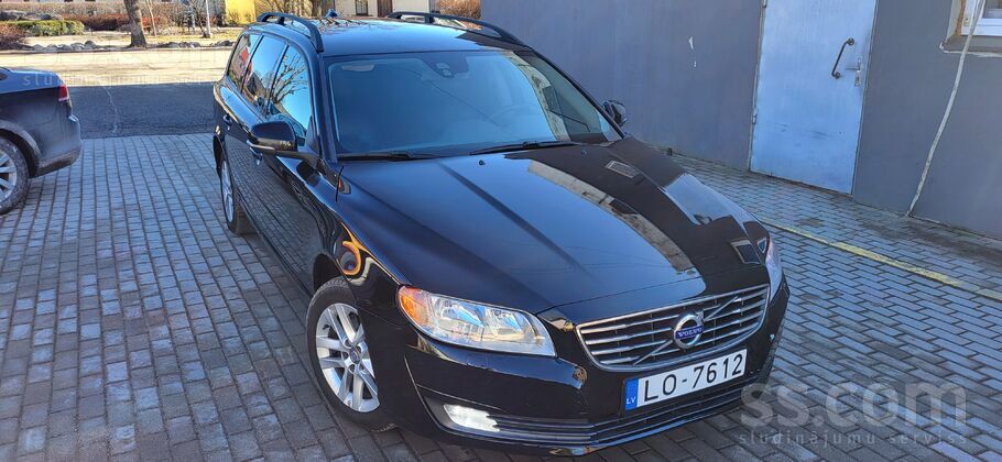 Pārdodas vovlo v70 benzīns gāze ar tikko izietu apskati.
motors darbojas p