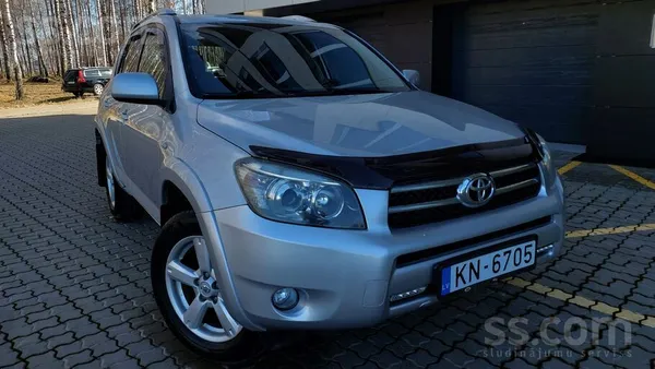 Executive. Toyota Rav4 4X4 2.2 D4D 6-pakāpju mehānika. 
Virsbūve ir saglabā