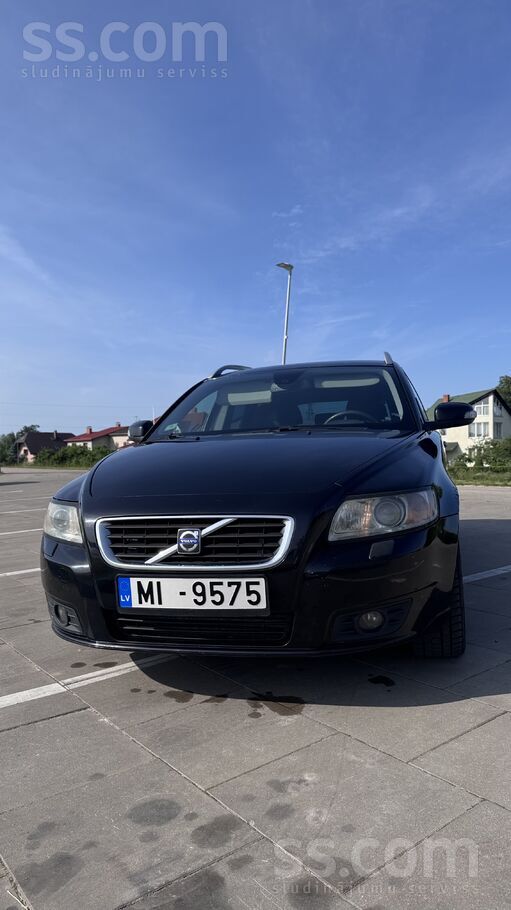 Volvo Pārdodu Volvo V50 2.0D (100kW), automāts, ādas sal