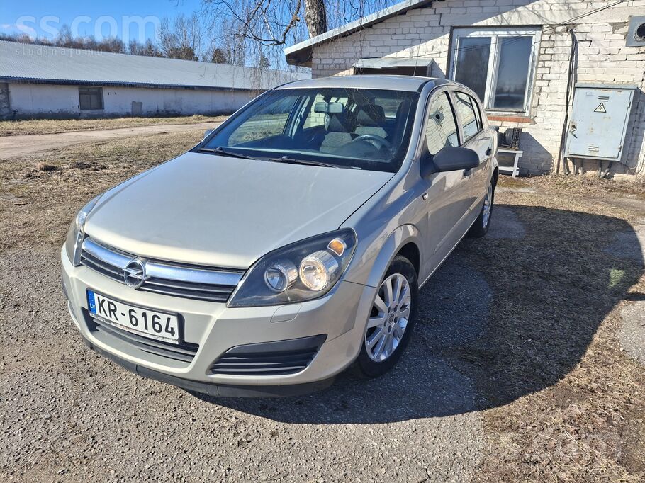 Opel Tirgojas kopts auto, regulāri uzpasēts, sīkāk par 