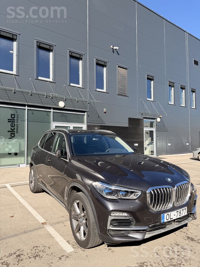 Pārdodu BMW X5 teicamā stāvoklī, Latvijā viens saimnieks, visas apkopes veik