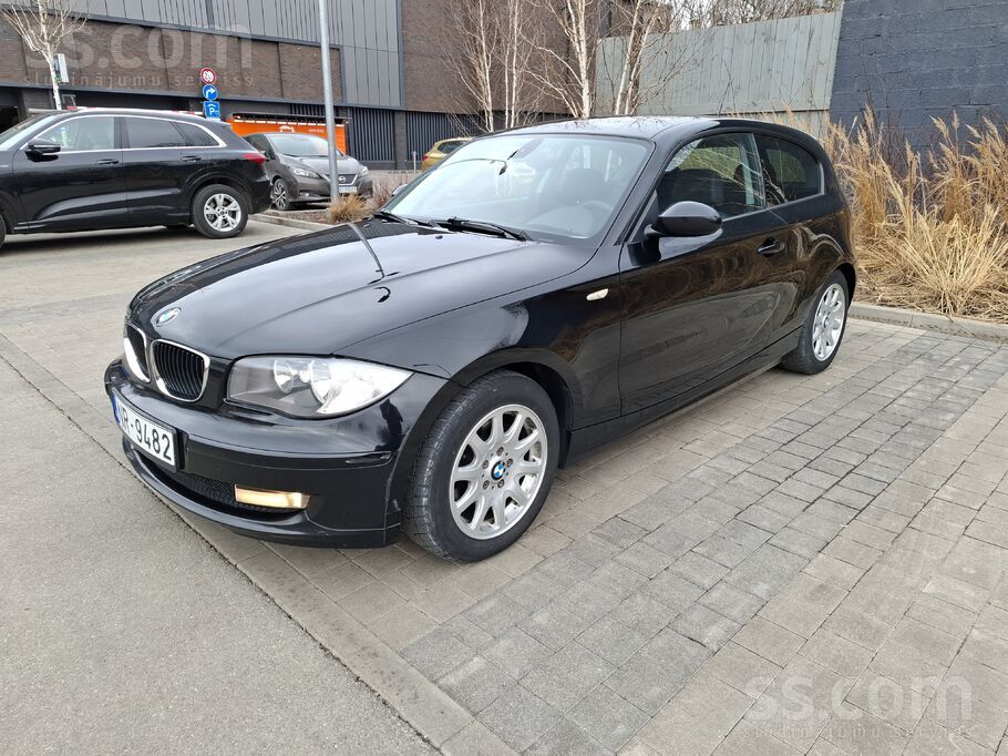 Pārdodu BMW e81. 2.0d ar 6ātrumu manuālo kārbu, nedaudz čipots, ļoti dinamis