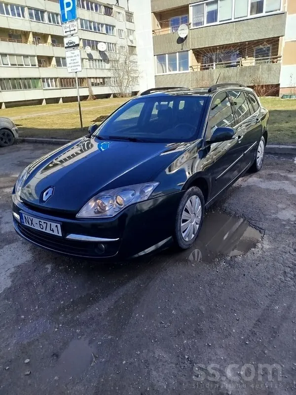 Renault Mašīna vizuāli un tehniski labā stāvoklī, par to v