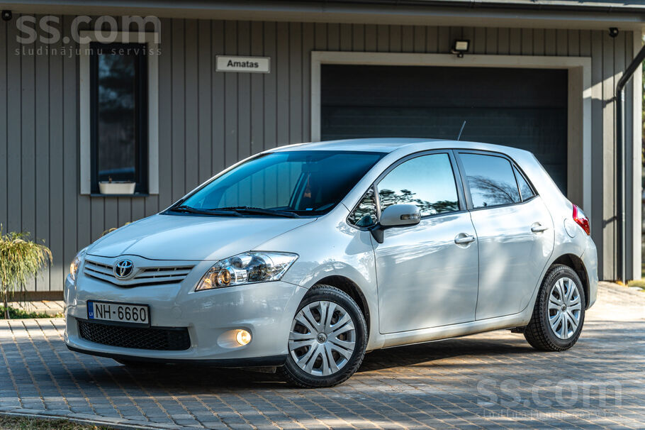 Nesen iegādāts no Beļģijas, ir abi riepu komplekti, nopulēts un samainīta eļ