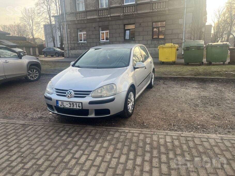 Pārdod Volkswagen Golf 2004. gads 
Nakama TA 22.03.2027
Krāsa: silver
Vir