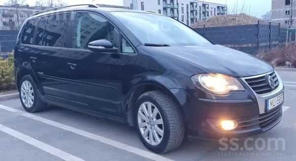 Volkswagen Pārdodu VW Touran 1, 9 dīzeli. 77 kW. Freestyle ko
