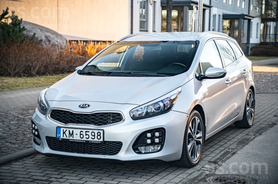 Pārdod Kia Ceed 1.6 dīzelis, 100 kw, Gt-Line, automātiskā Ātrumkārba.
Au