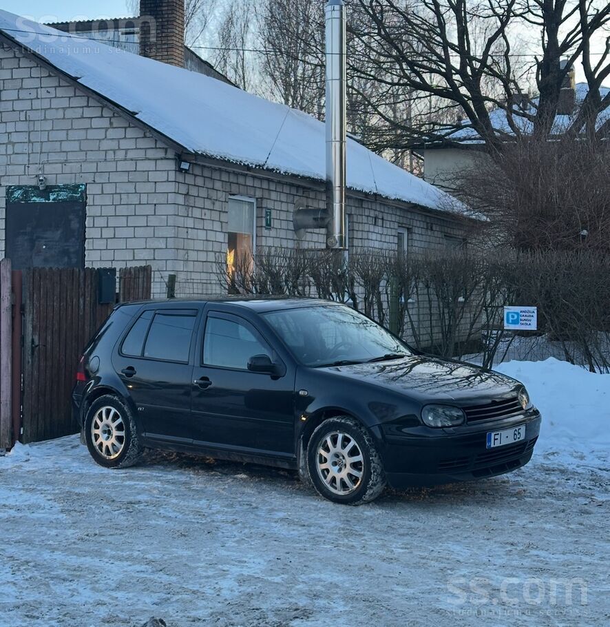 Volkswagen Dzīvs, kopts Golfs ar labu komplektāciju. Klimata 
