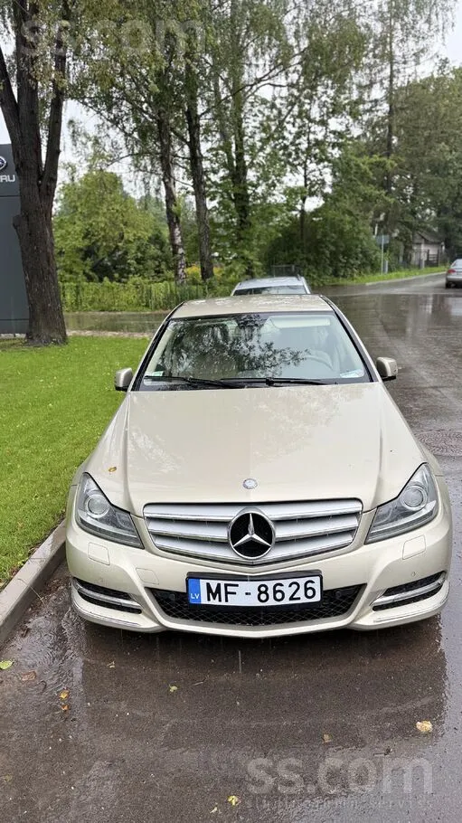 Mercedes Cena ar pvn