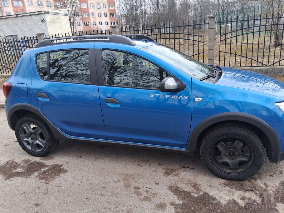 Dacia Pardod labā stāvoklī esošs 2017. gada Dacia Sander