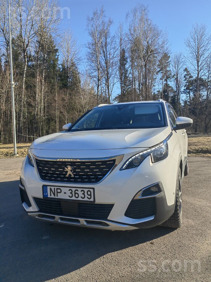 Pārdod skaistu, koptu ģimenes auto Peugeot 5008. Pirkts pie dīlera Autobrava