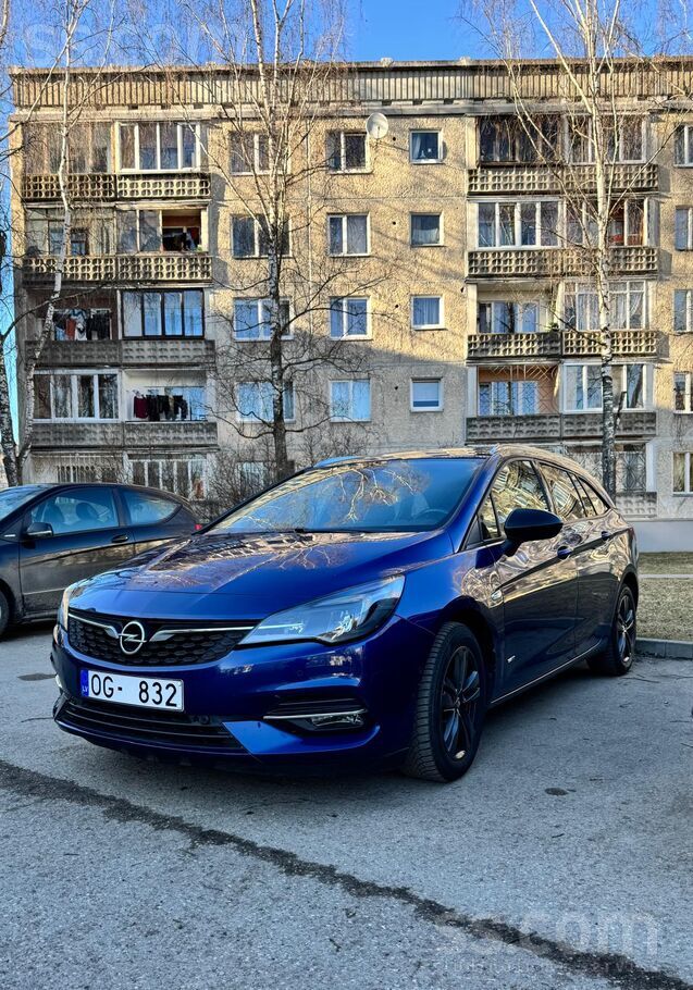 Pusādas salons, vispilnīgākā komplektācija. 
Tikko veikta apkope, savirze,