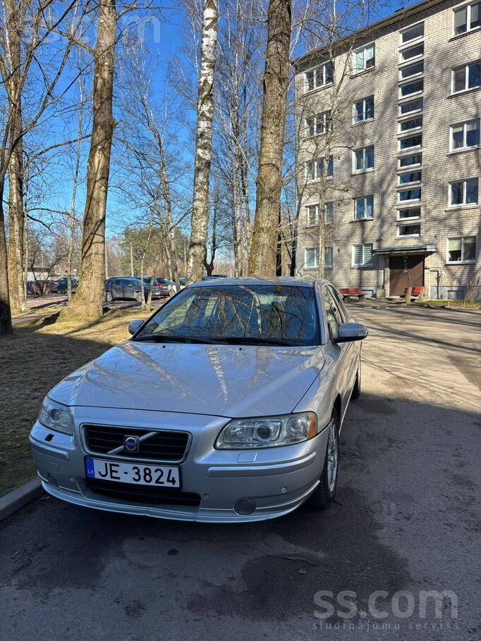 Volvo Tiek pārdots Volvo S60 ar 2.4 dīzeļmotoru un autom
