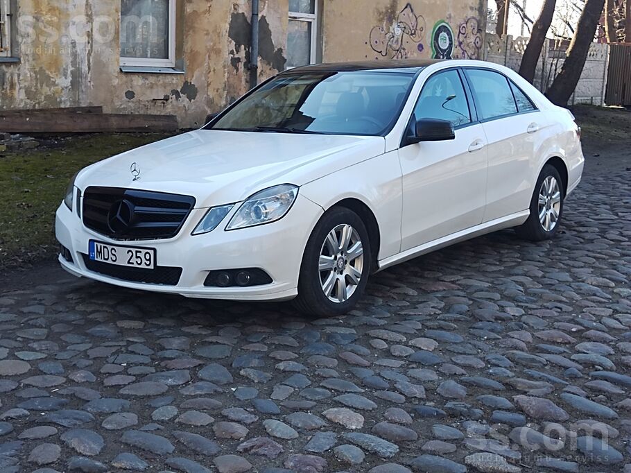 Pārdod Mercedes E200, 2.2D, Automats, Sedans, auto labā stāvoklī, vizuāli la