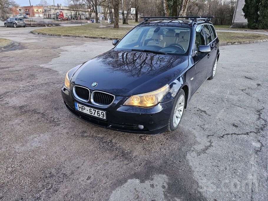 BMW Pārdod 530d. Galvenās funkcijas pilda, bet ir defe