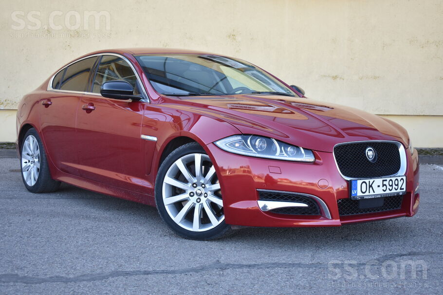Jaguar XF