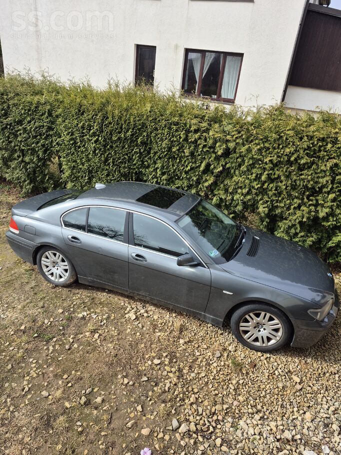 BMW Auto virsbūve laba stavokli, ka arī ritoša daļa. D