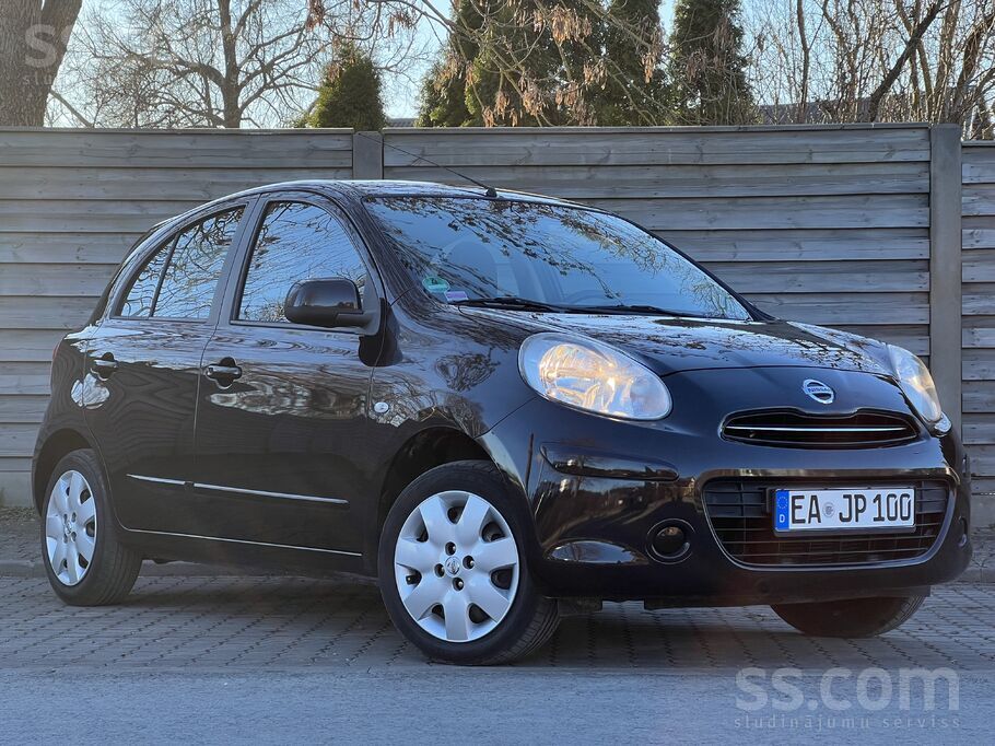 Nissan Micra 1.2 /59kw benzīna motors. 
Ļoti skaistā tumši brūnā metālikas