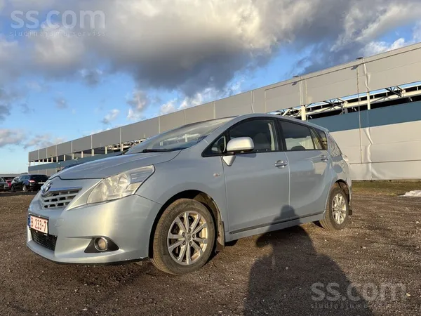 Toyota Toyota Verso 2.0 D-4D dīzelis 93Kw jeb 130 Hp. 7- 