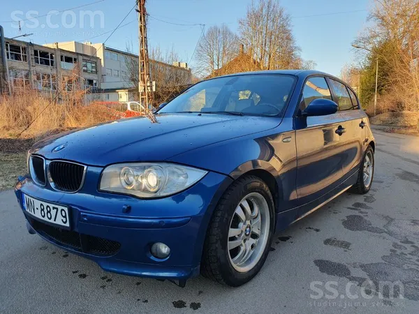 BMW E87 M47 120kw Автомат , Богатая комлектация