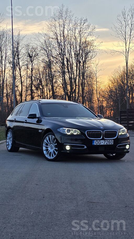 BMW 530d luxury line xDrive Touring, 2016. gada beigas.
2025. gada augustā