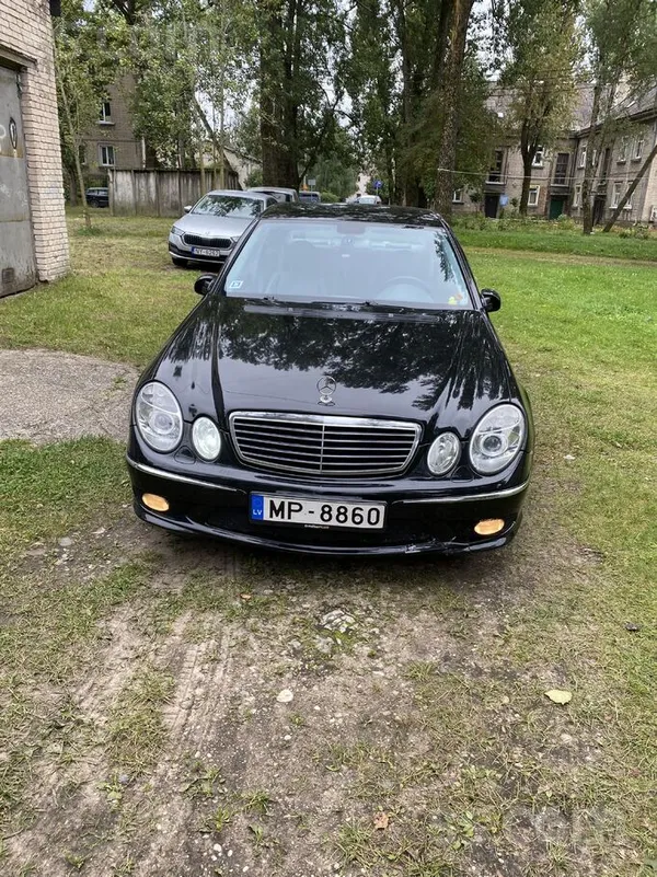 Mercedes Продаю Mercedes E270 130 Kw, 2685 cm3, 2004 год. В