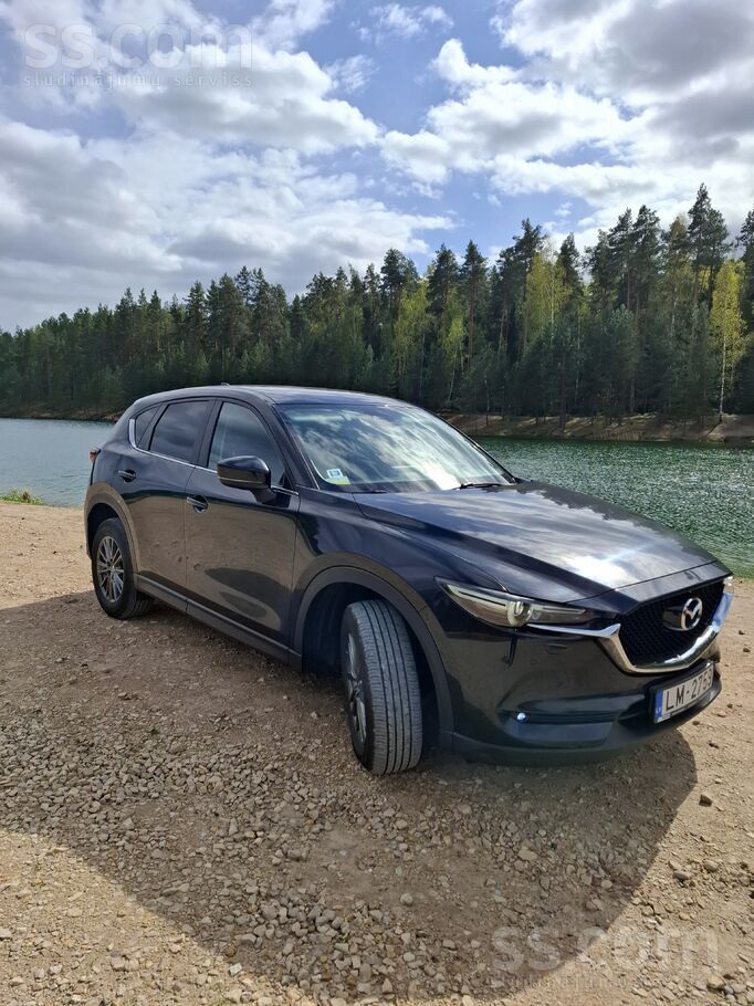 Продам семейную машину мазду сх5 Premium Plus. Октябрь месяц 2018 год выпуск