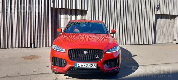 Jaguar Продаётся стильный и надёжный внедорожник Jaguar F