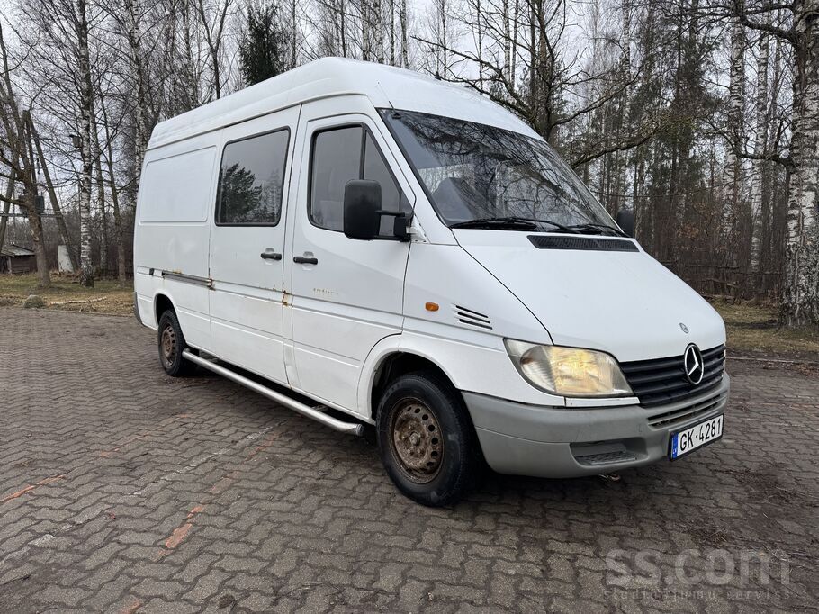 Zemnieku saimniecība pārdod kravas busu Mercedes Benz Sprinter 211
Pilna ma