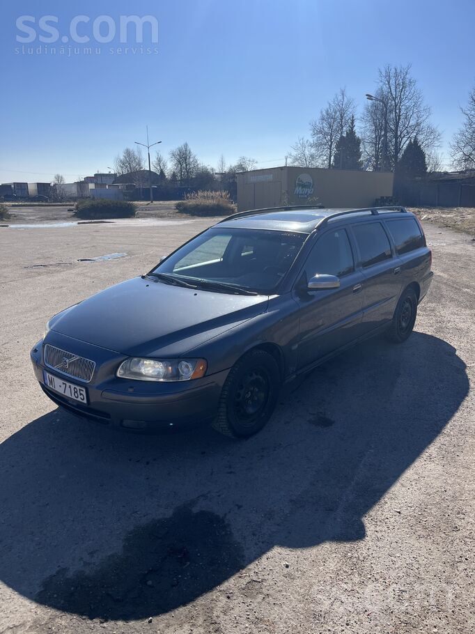 Volvo Volvo V70 ar 2.4 D5 (120 kW) dzinēju, Xenon, autom