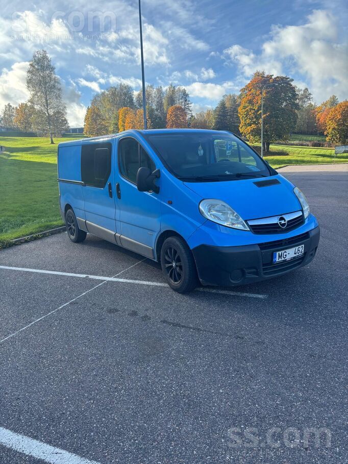 Pārdod kravas pasažieru būšu (6 sēdvietas). Kravas nesība 1200 kg. Sīkāk zva