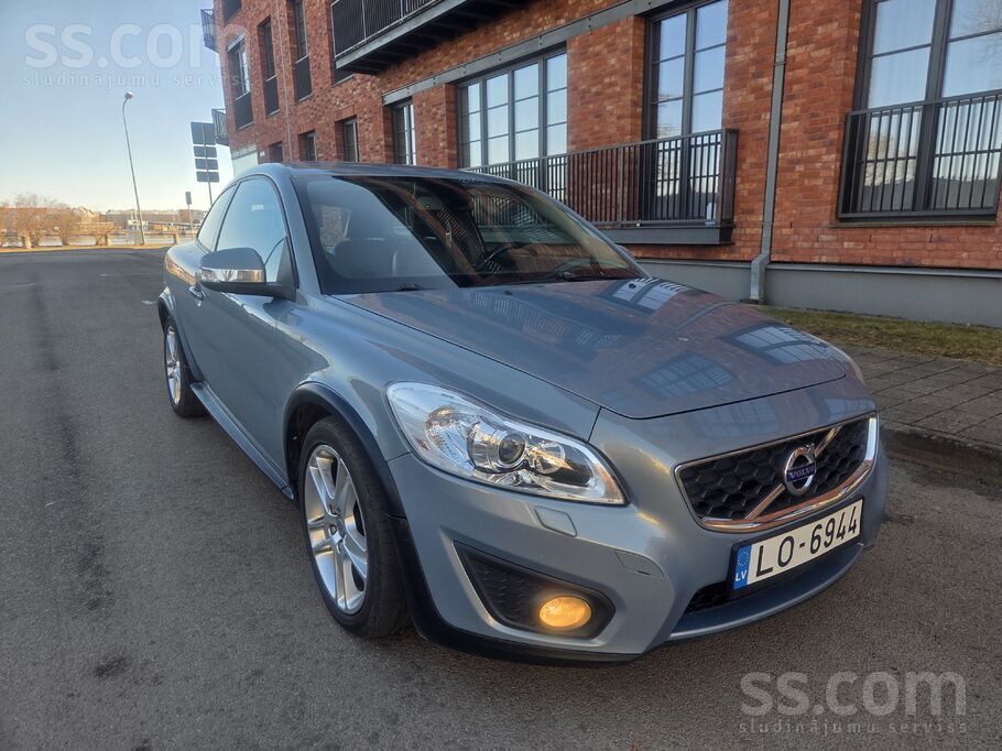 Volvo C30 1.6 Dīzelis 80 kw- Facelift modelis. Summum komplektacija - maksim