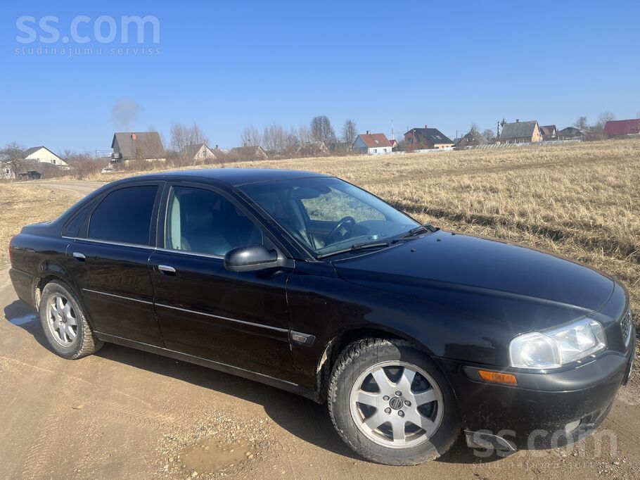 Ходовая в хорошем состоянии. Много чего поменяно. По кузову есть дефекты. Бе